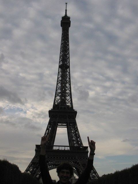 France: Hands up