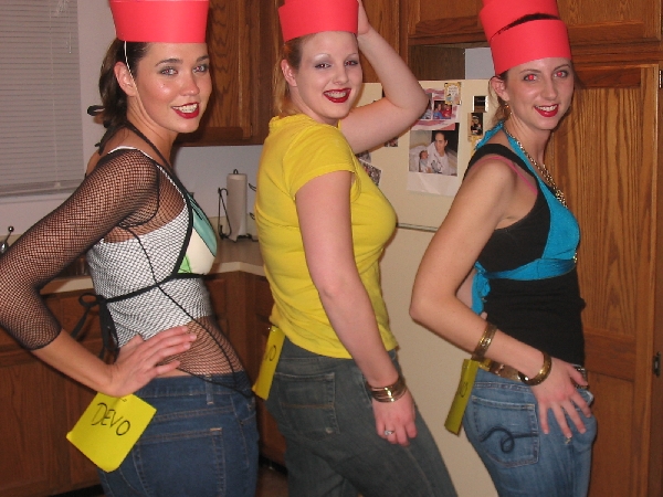 The hottt Divo girls Getting Ready