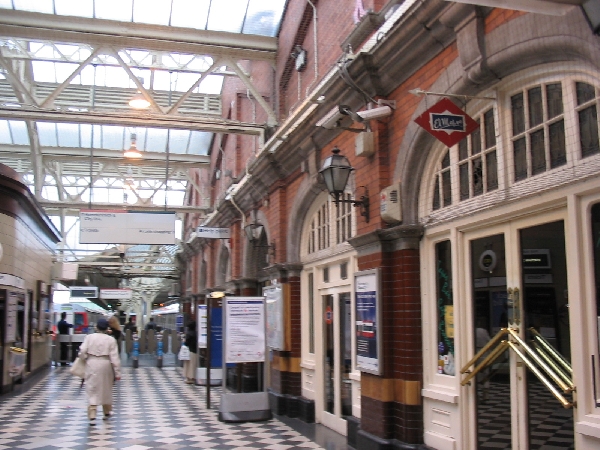 	England: Random First Glimpses of the Subway