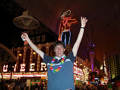 What a great photo.... Dan this is how you  do the rollercoaster pose!  You gotta be excited